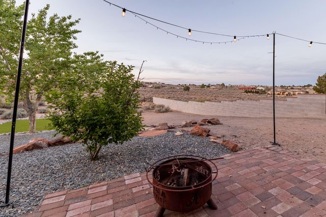 6111 La Paz Road NE, Rio Rancho, NM 87144