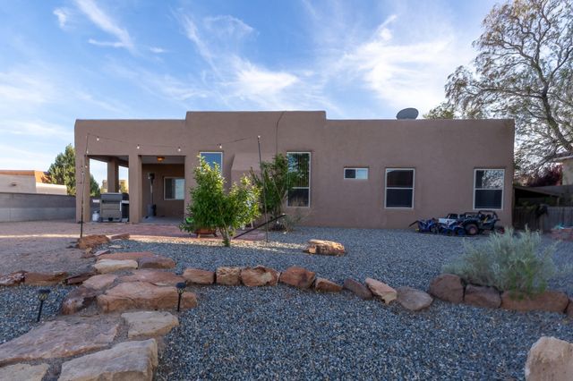 6111 La Paz Road NE, Rio Rancho, NM 87144