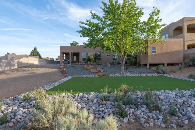 6111 La Paz Road NE, Rio Rancho, NM 87144