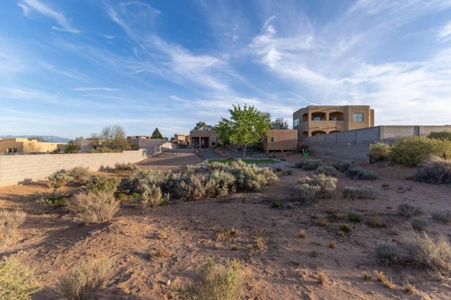 6111 La Paz Road NE, Rio Rancho, NM 87144