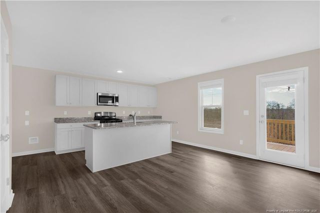 2137 Purebred Circle, Hope Mills, NC 28348