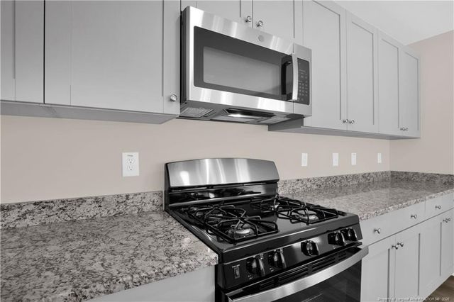 2137 Purebred Circle, Hope Mills, NC 28348