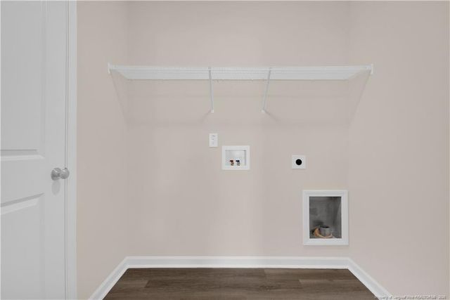 2137 Purebred Circle, Hope Mills, NC 28348