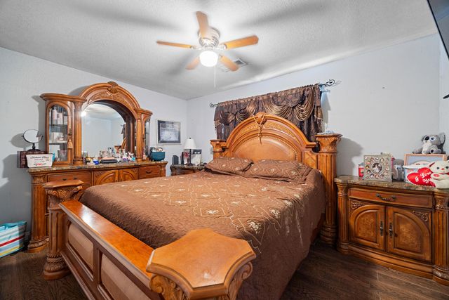 931 S Amber Street, Tulare, CA 93274