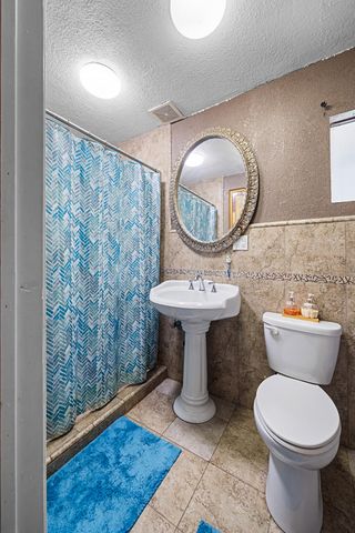 931 S Amber Street, Tulare, CA 93274