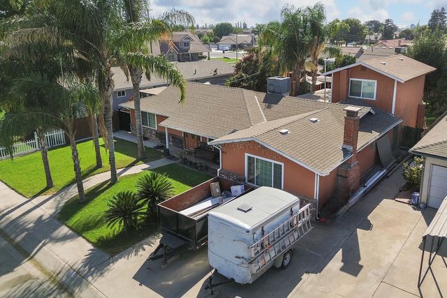 931 S Amber Street, Tulare, CA 93274