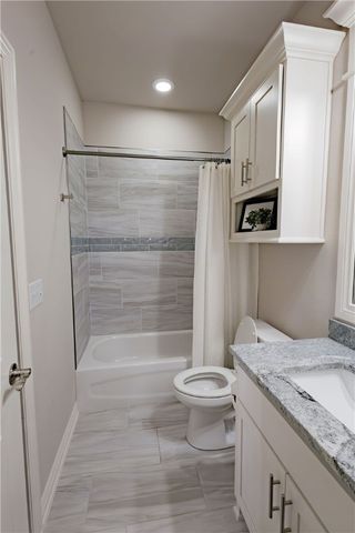 329 Ceola Avenue, Tontitown, AR 72762