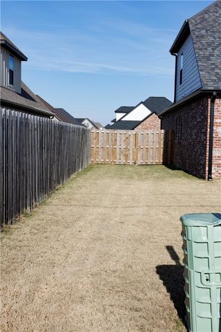 329 Ceola Avenue, Tontitown, AR 72762