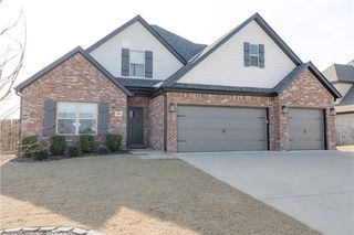 329 Ceola Avenue, Springdale, AR 72762