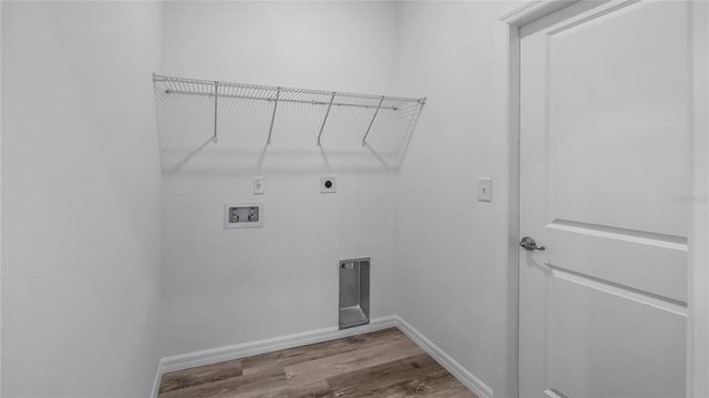 40691 E NINTH AVENUE, Umatilla, FL 32784