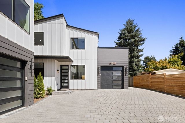 11744 Dayton Avenue N, Seattle, WA 98133