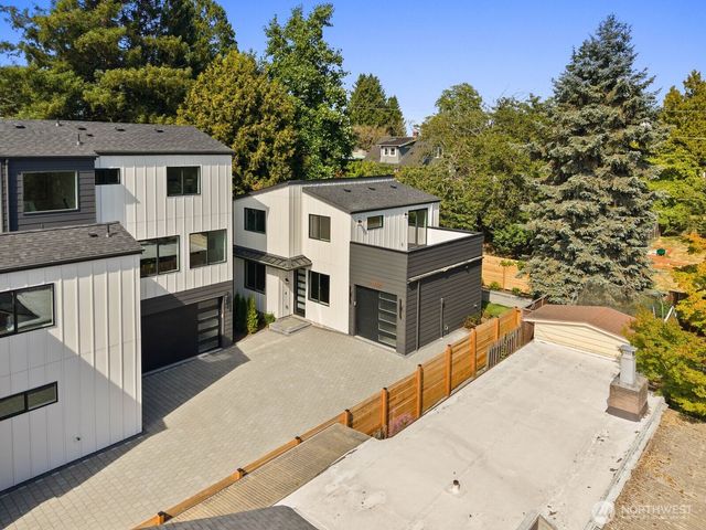 11744 Dayton Avenue N, Seattle, WA 98133