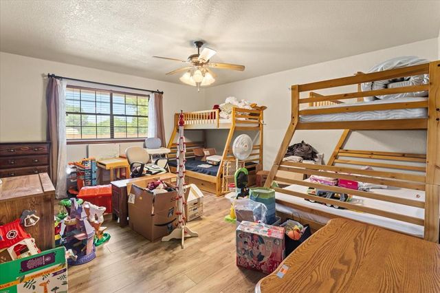 826 S Ebeling Drive, Mustang, OK 73064