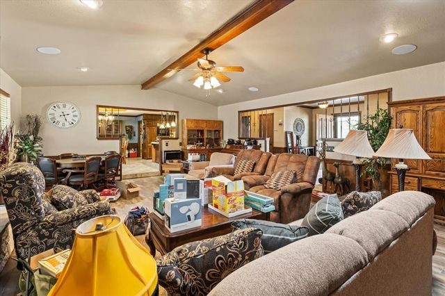 826 S Ebeling Drive, Mustang, OK 73064
