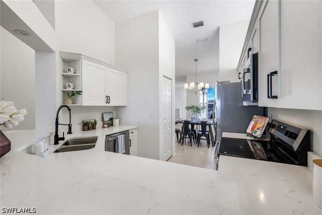 2390 Piccadilly Circus 202, Naples, FL 34112