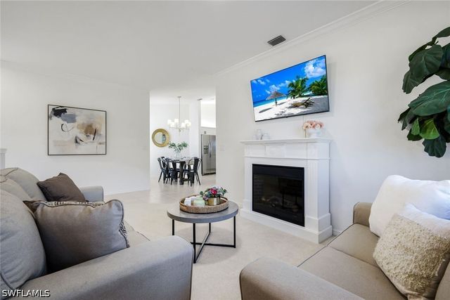2390 Piccadilly Circus 202, Naples, FL 34112