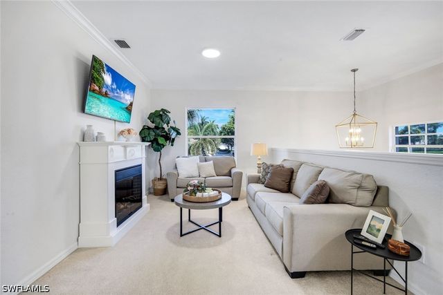 2390 Piccadilly Circus 202, Naples, FL 34112