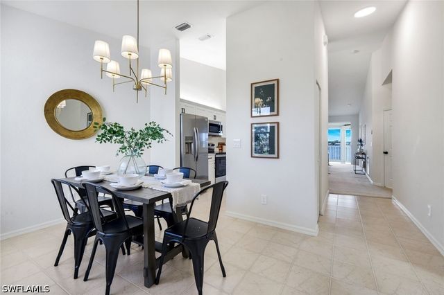 2390 Piccadilly Circus 202, Naples, FL 34112