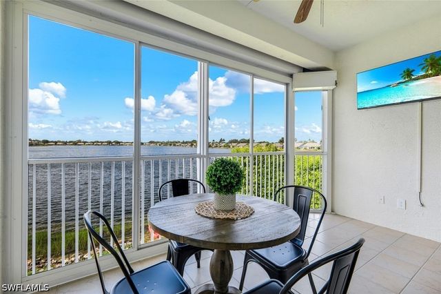 2390 Piccadilly Circus 202, Naples, FL 34112