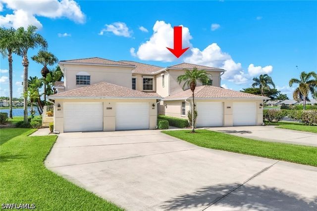 2390 Piccadilly Circus 202, Naples, FL 34112
