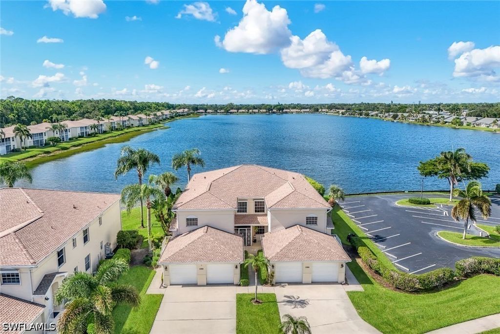 2390 Piccadilly Circus 202, Naples, FL 34112