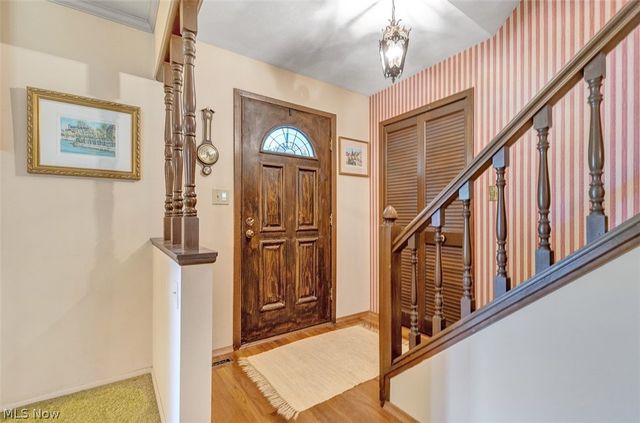 5756 Dorothy Drive, North Olmsted, OH 44070