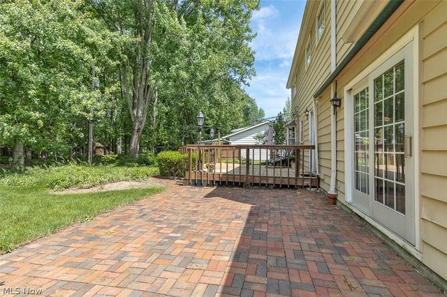 5756 Dorothy Drive, North Olmsted, OH 44070
