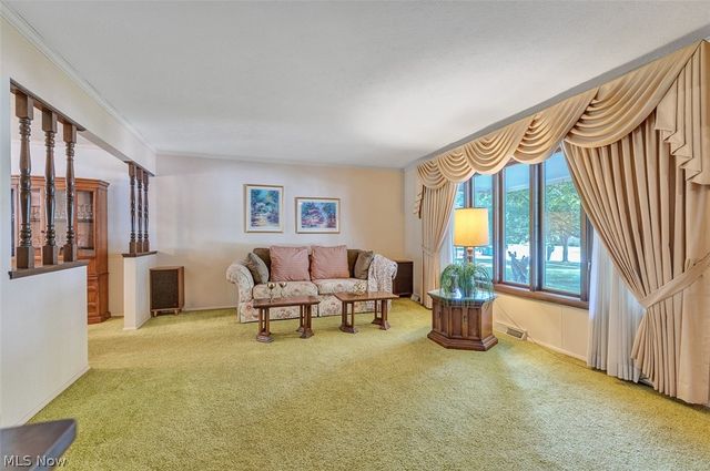 5756 Dorothy Drive, North Olmsted, OH 44070