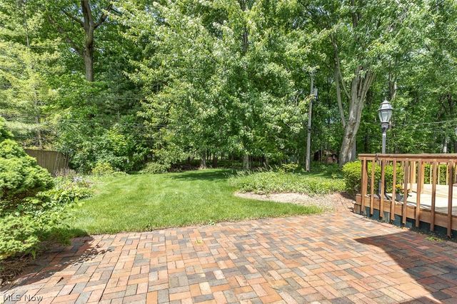 5756 Dorothy Drive, North Olmsted, OH 44070
