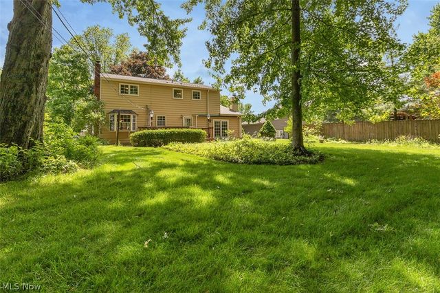 5756 Dorothy Drive, North Olmsted, OH 44070