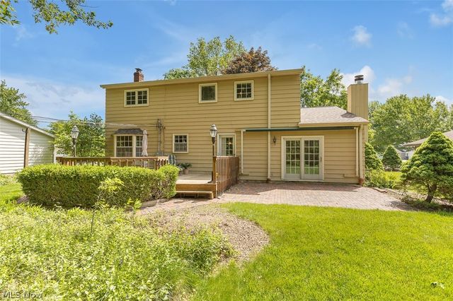 5756 Dorothy Drive, North Olmsted, OH 44070