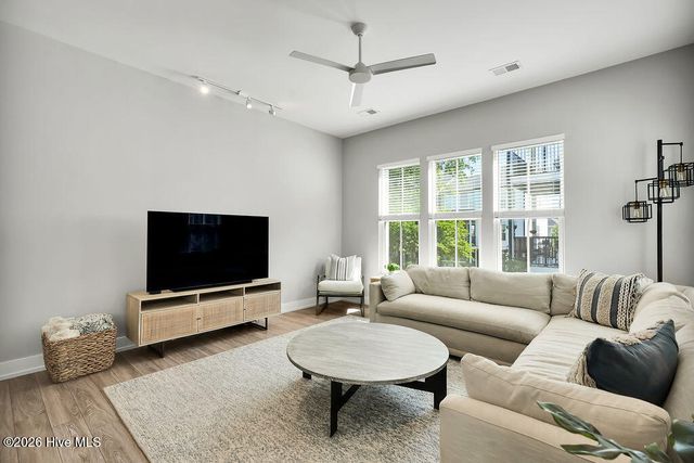 618 N 6th Street, Wilmington, NC 28401