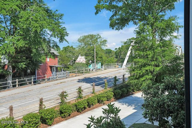 618 N 6th Street, Wilmington, NC 28401