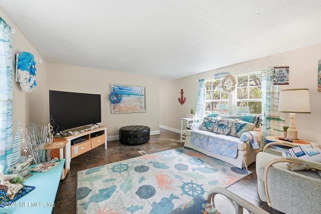 85045 LONNIE CREWS Road, Fernandina Beach, FL 32034