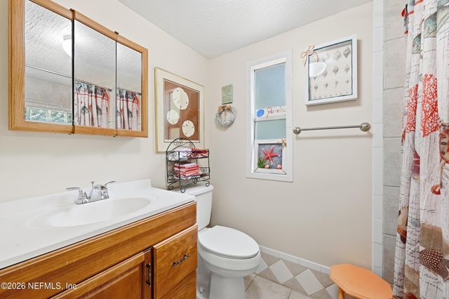 85045 LONNIE CREWS Road, Fernandina Beach, FL 32034