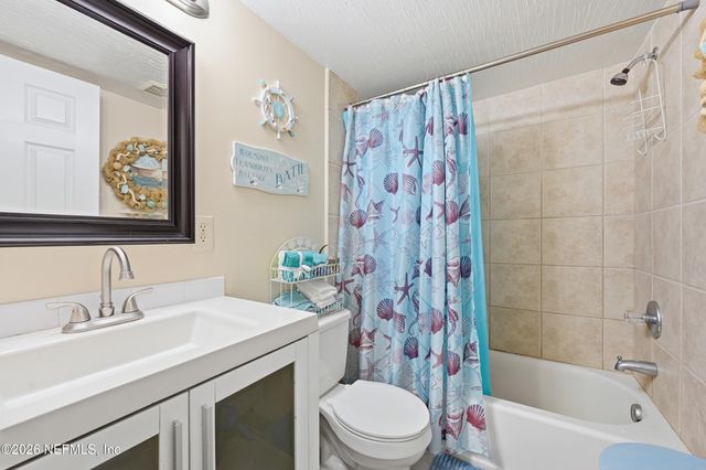 85045 LONNIE CREWS Road, Fernandina Beach, FL 32034