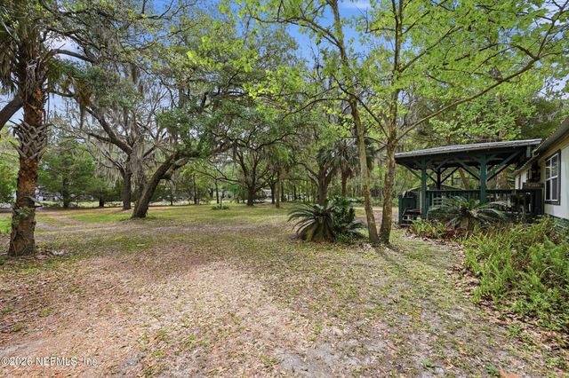 85045 LONNIE CREWS Road, Fernandina Beach, FL 32034