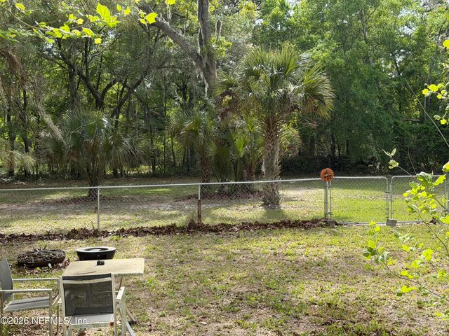 85045 LONNIE CREWS Road, Fernandina Beach, FL 32034