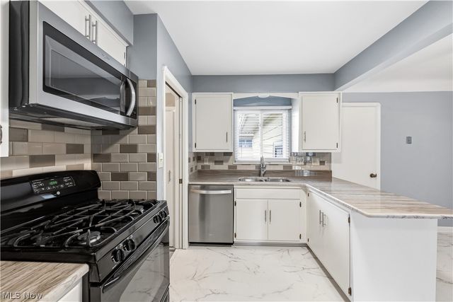 7332 Beresford Avenue, Parma, OH 44130