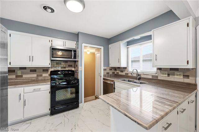 7332 Beresford Avenue, Parma, OH 44130