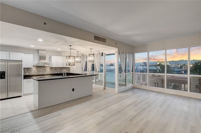 4575 Dean Martin Drive 406, Las Vegas, NV 89103