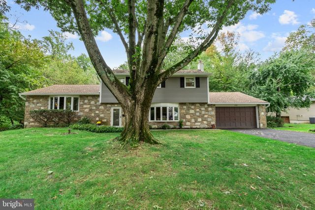 424 LONG AVE, Langhorne, PA 19047