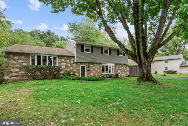 424 LONG AVE, Langhorne, PA 19047