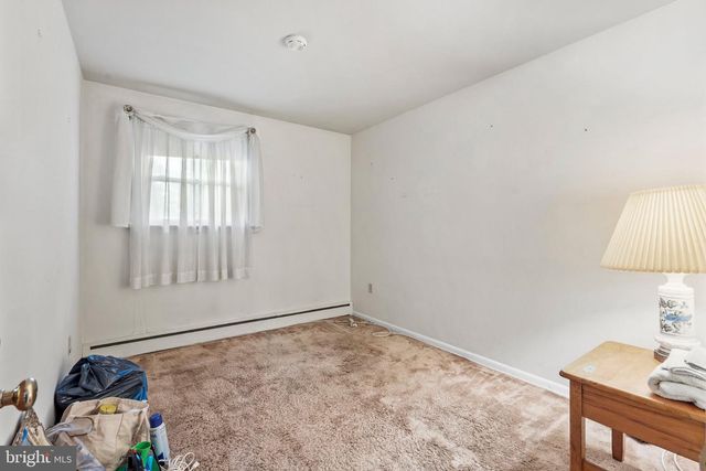 424 LONG AVE, Langhorne, PA 19047