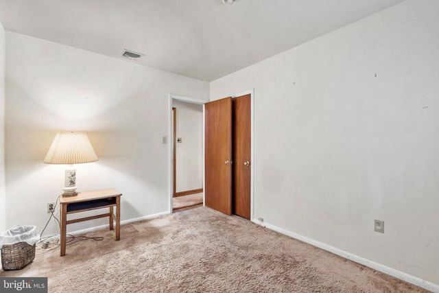 424 LONG AVE, Langhorne, PA 19047