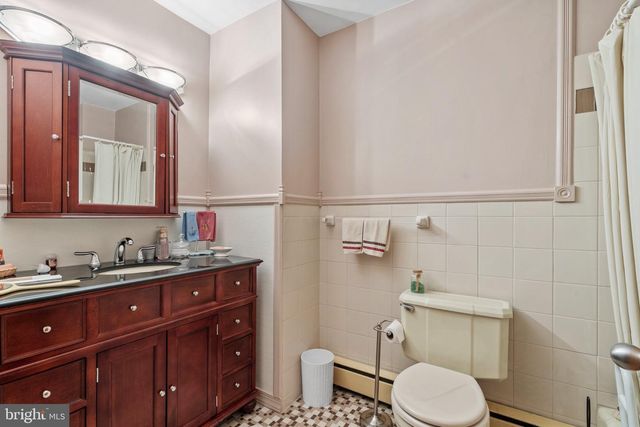 424 LONG AVE, Langhorne, PA 19047