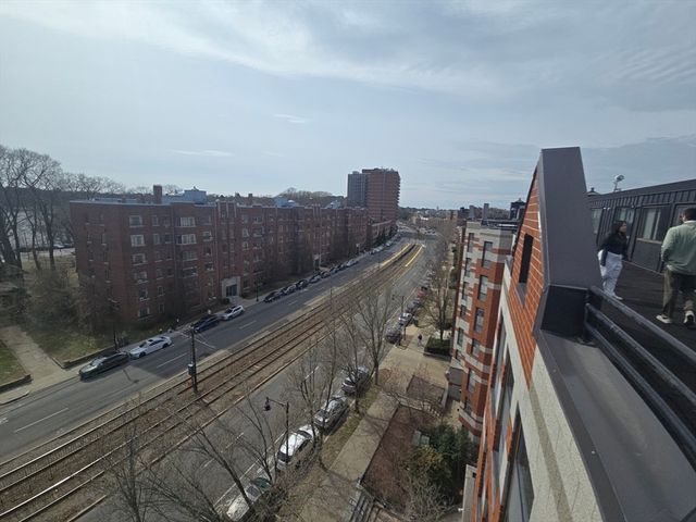 1933 Commonwealth Avenue 610, Boston, MA 02135