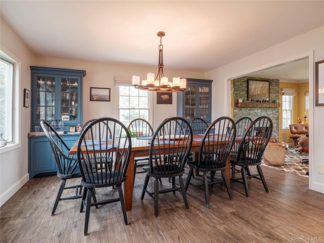 2120 Crown Land Lane, Cutchogue, NY 11935