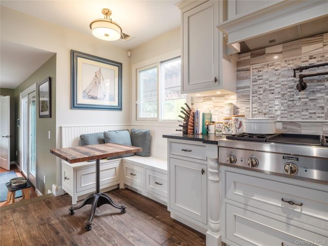 2120 Crown Land Lane, Cutchogue, NY 11935
