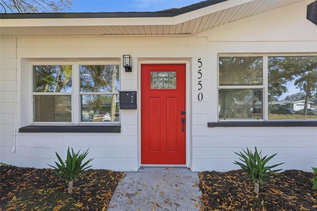 5550 5TH WAY S, St Petersburg, FL 33705